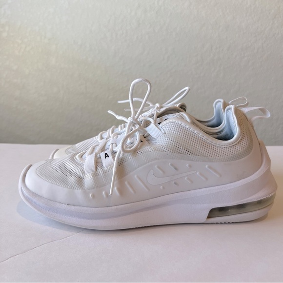 Nike Air Max Axis white running shoes sneakers - Picture 2 of 12